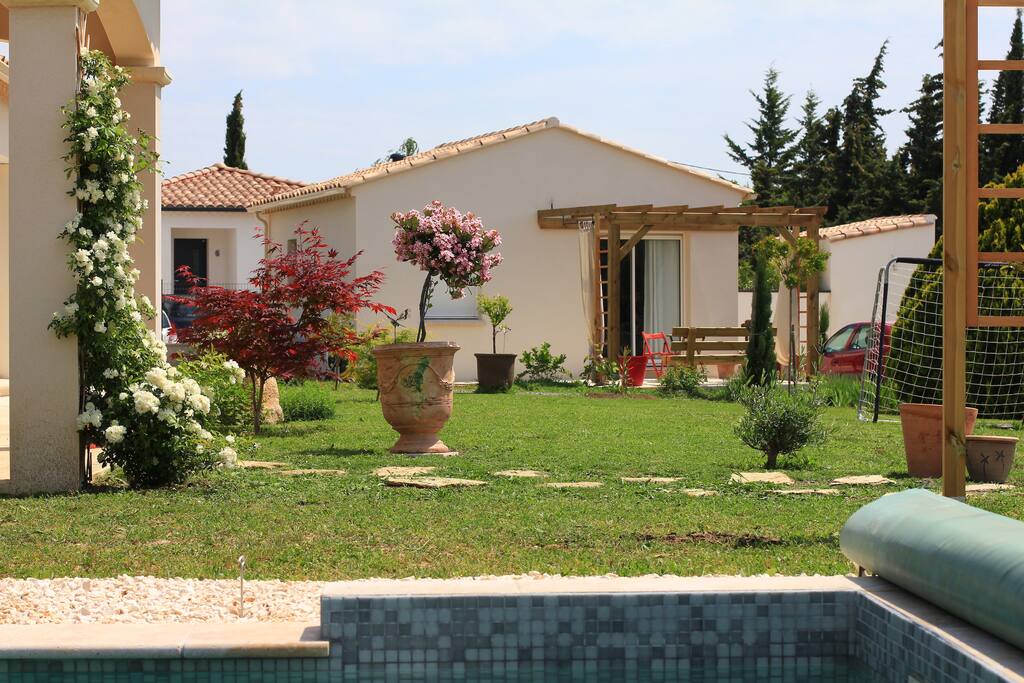 Dépendance de 30 m2 avec terrasse