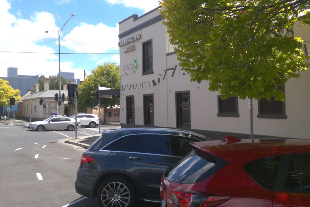 Located by the corner of Myers & Yarra Street Geelong, 400 mt to Westfield - Another 100 metres on to the Water front