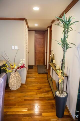 “Luxury Apartment” 3 Bedroom 2 Bathroom gallery image 4