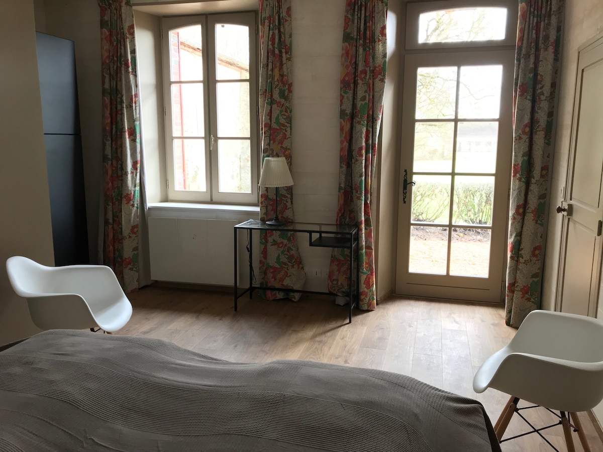 Le Potager, main bedroom 