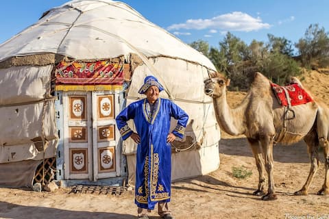 Yurt in the heart of the Kyzylkum desert