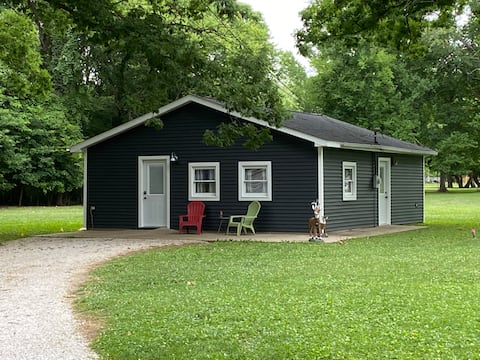 The Little House *Weekly/Monthly  Special Rate*