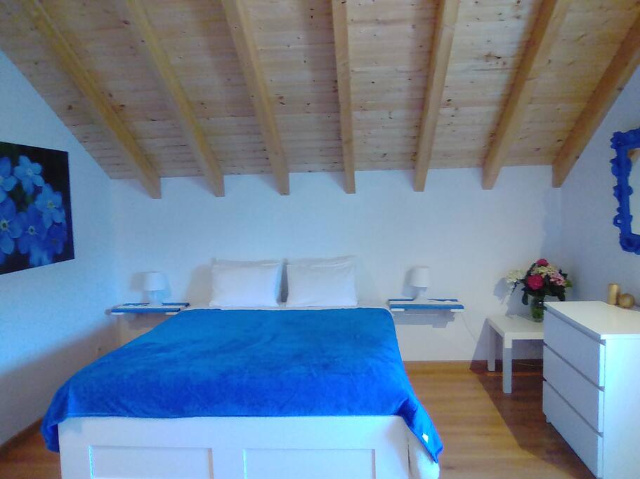 Quarto azul