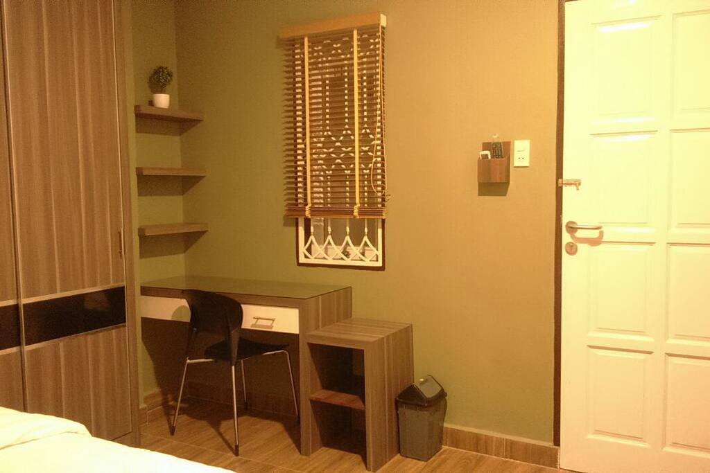 DESK & CURTAIN