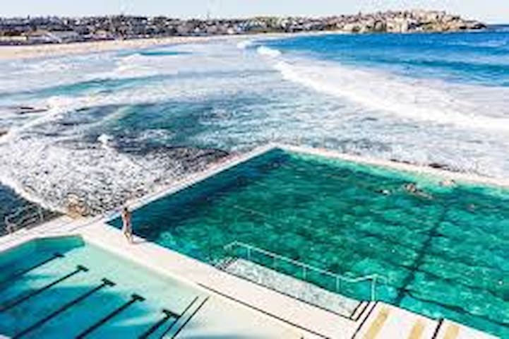 The Bondi Suite - 50 meters to the beach!