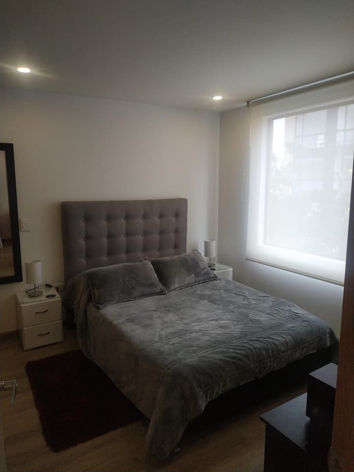 Пространа и пријатна соба за пријатен одмор