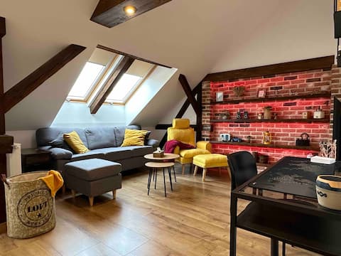 Cozy attic apartment in the center of Komárno