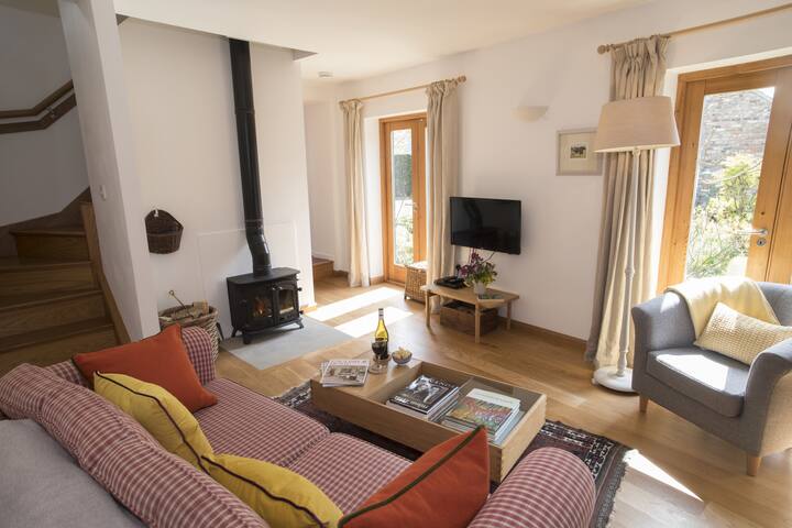 Luxury barn, gardens north of York