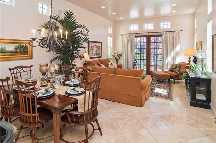 Beautiful Windansea Home