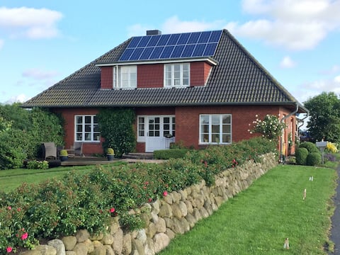 Holiday house on the dyke