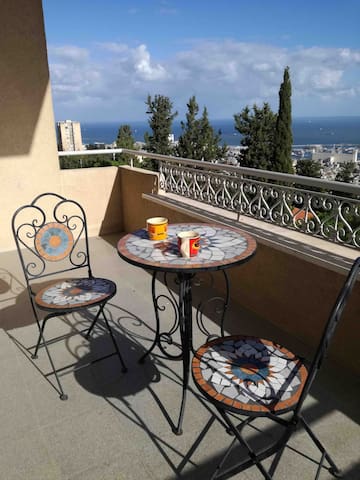 Nitzan's Place - Carmel Center