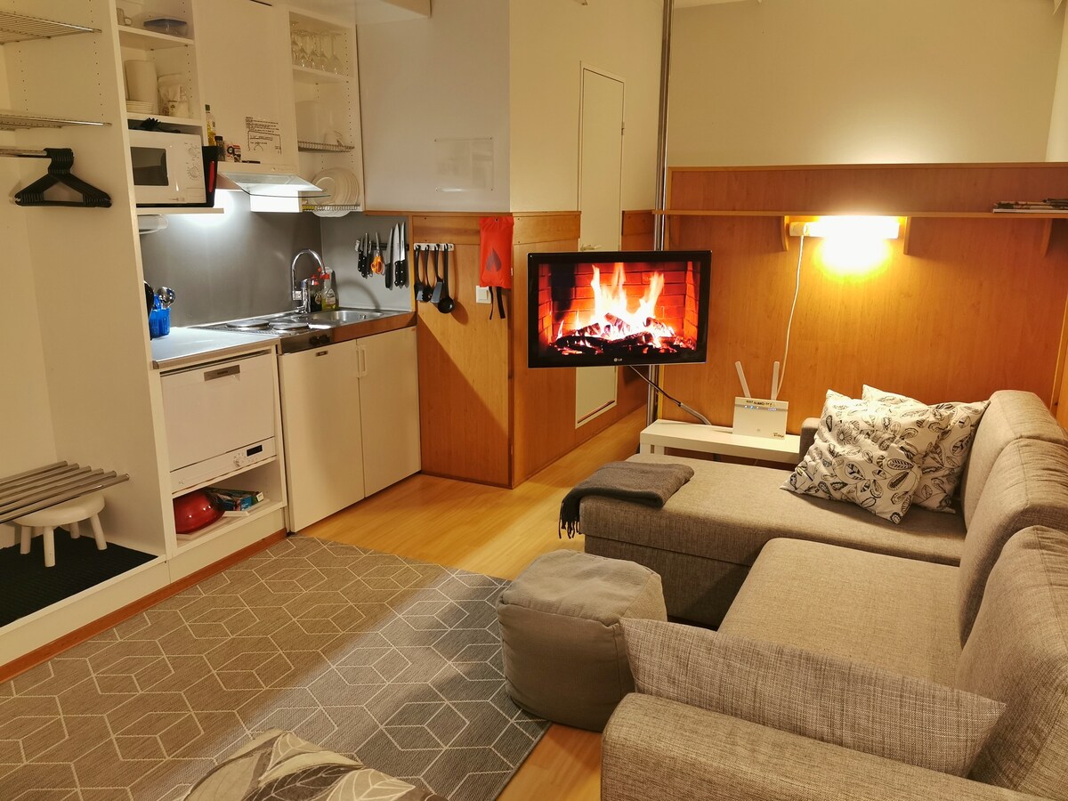 สตูดิโอที่อบอุ่นใจกลางเนินเขา!/สตูดิโอที่อบอุ่นใจกลางเนินเขา!