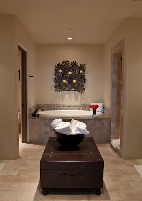 Jetted Tub in Spa-like Master Ensuite