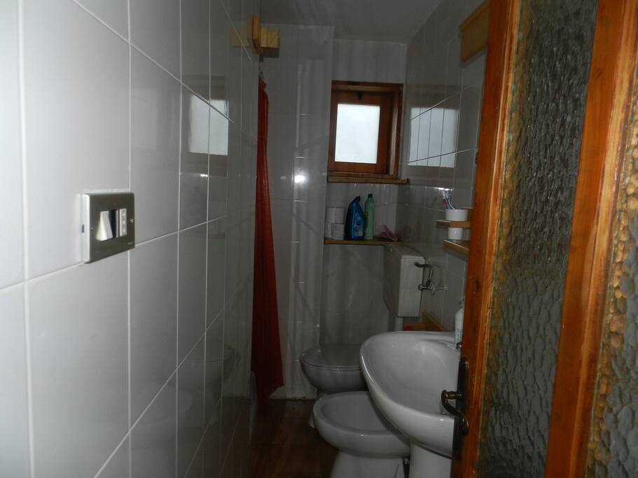 Bagno con doccia