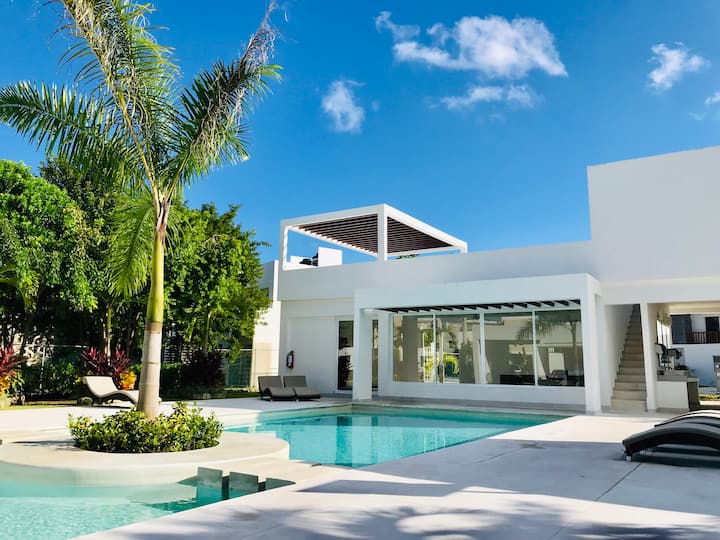 Habitacion pink palma cerca de Puerto Morelos Casas en renta en