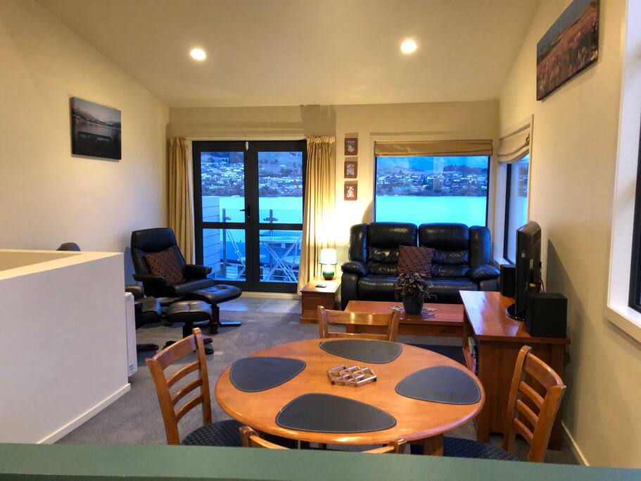 Dining & Lounge Area