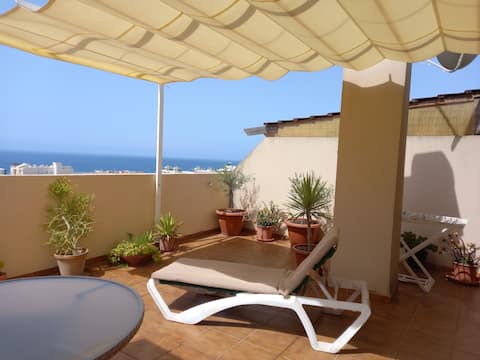 South facing penthouse, private roof terrace, a/c