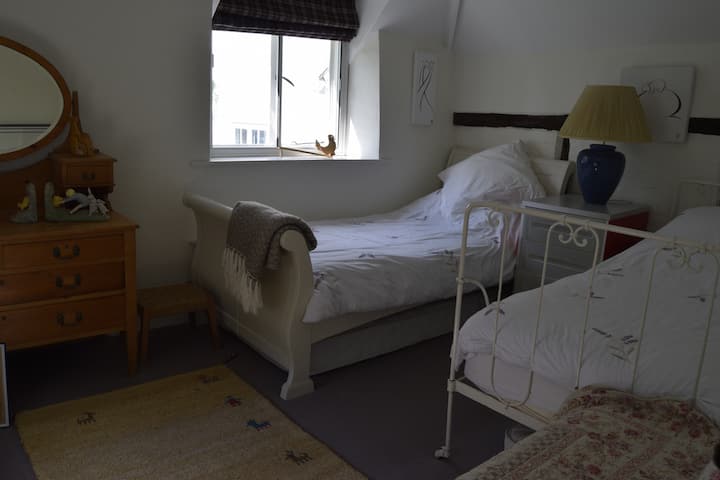 غرفة النوم 1