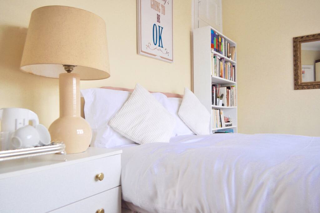 Comfortable double bed