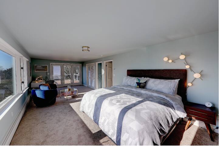 Seaside Home with Beach Access gallery image 4