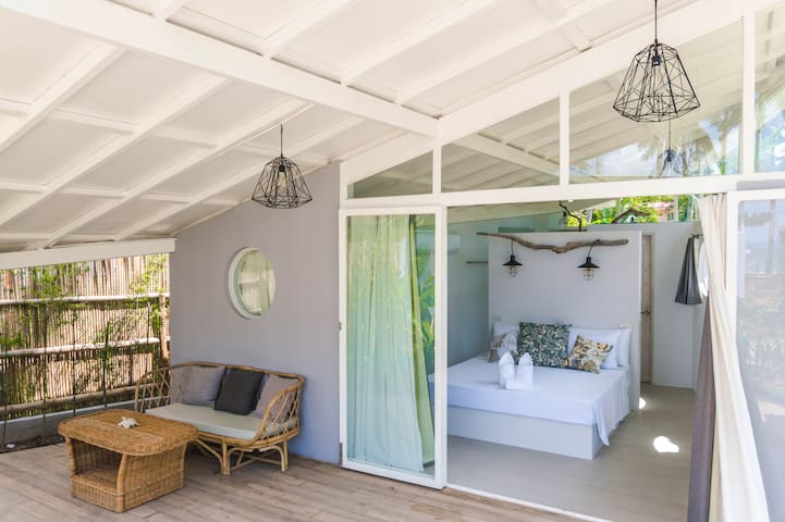 Calypso Beach Hotel Cadlao Room