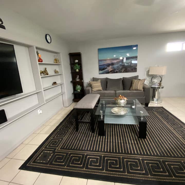 Suite Of Sharyland Cozy And Clean Cute Apartment - Mission, TX