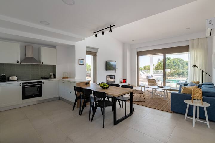 Villa Iris in Pefkos, Lindos (Pine Villas) gallery image 5