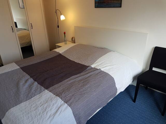 Nice room in the very central Eimsbüttel :-)