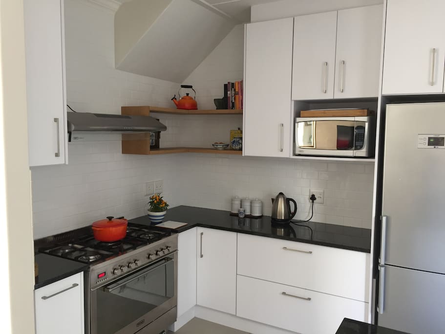 Fully equipped kitchen
