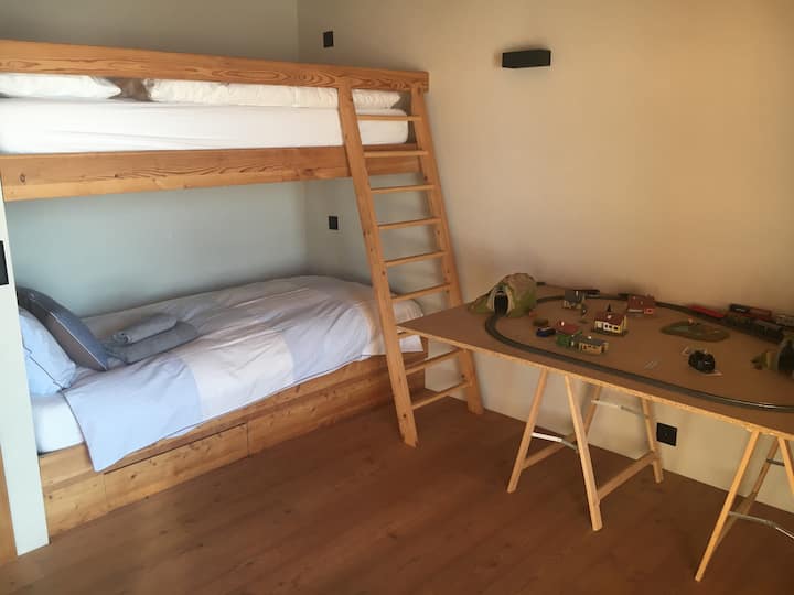 Chumba cha kulala cha ghorofa ya chini 2 