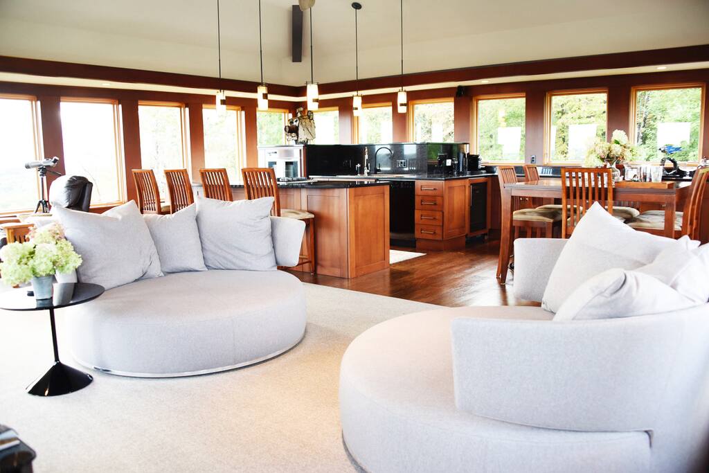Open plan layout for quality time with friends or family