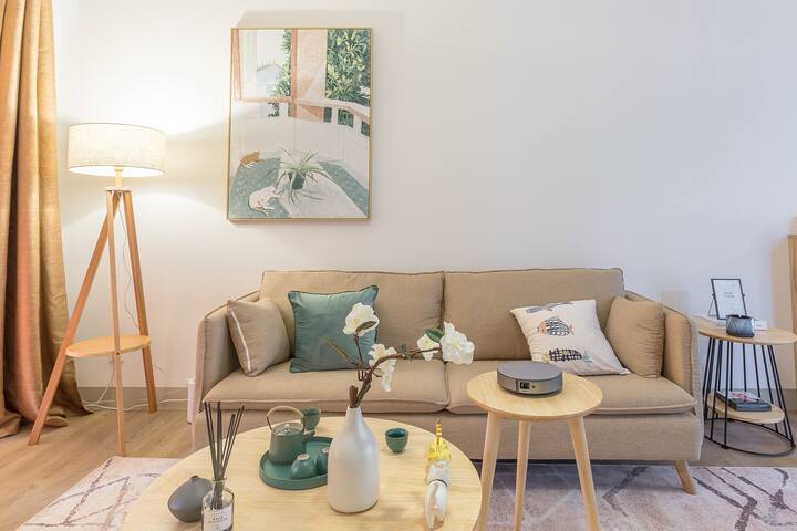 【日式清新】无敌海景＆投影仪+小爱同学+泳池＆三亚大东海+鹿回头+旅游咨询