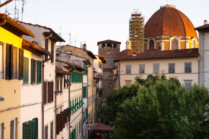 Bright and spacious apartment in the city center gallery image 4