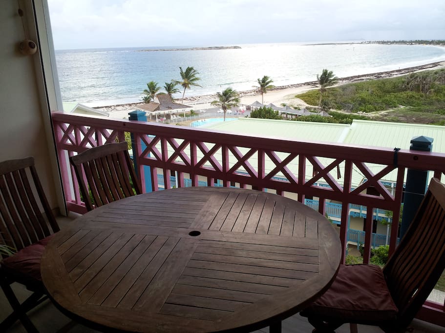 Belle terrasse pleine vue mer