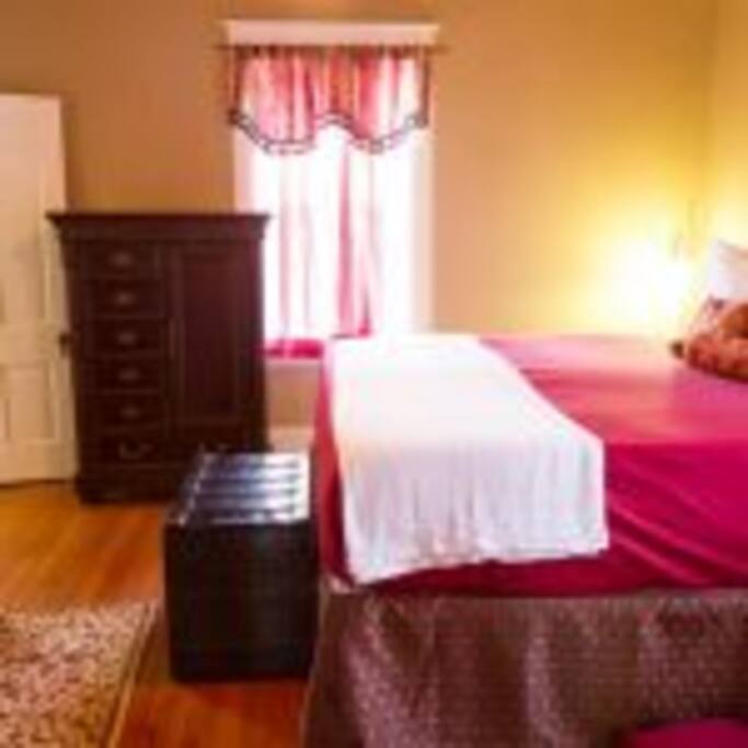 King bedroom upstairs