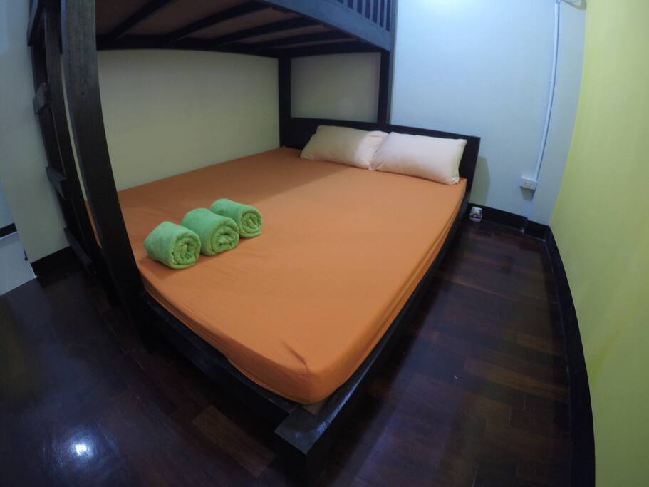 Bunk bed with king size bed+single bed