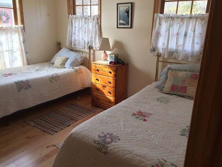 เตียงแฝดชั้น 1