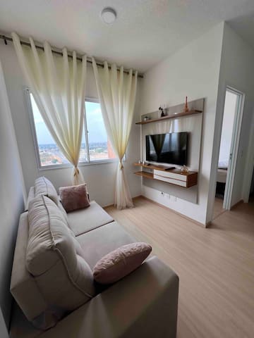 Entire home with 2 bedrooms in Cuiabá - Apto Av. Fernando Corrêa, 10min UFMT