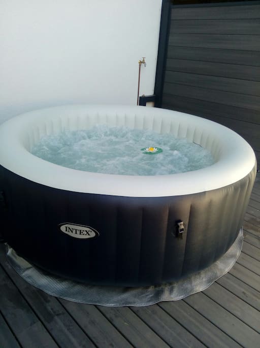 Jacuzzi extérieur
