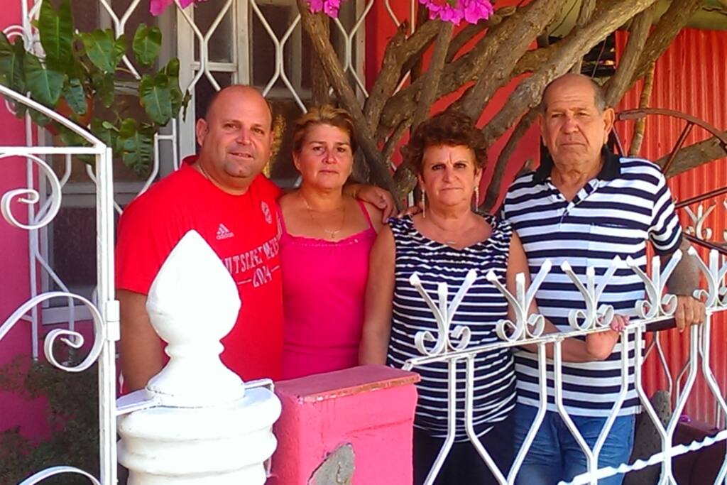 Familia anfitriona
