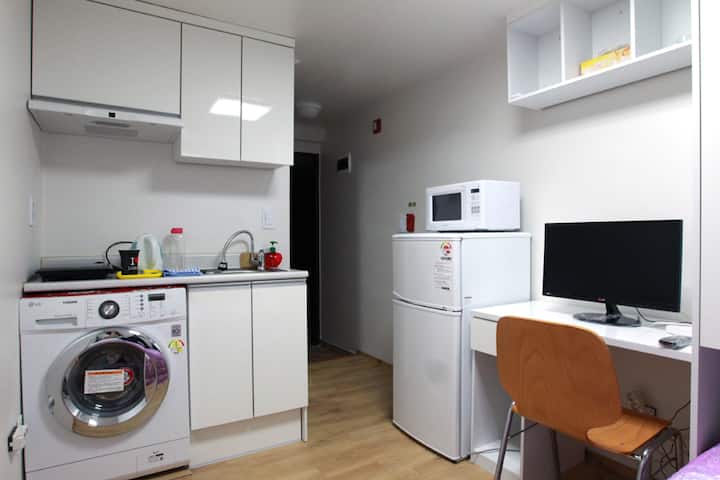 Studio Apartment - 서울특별시