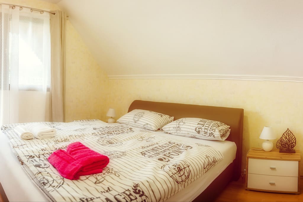 Bedroom II.