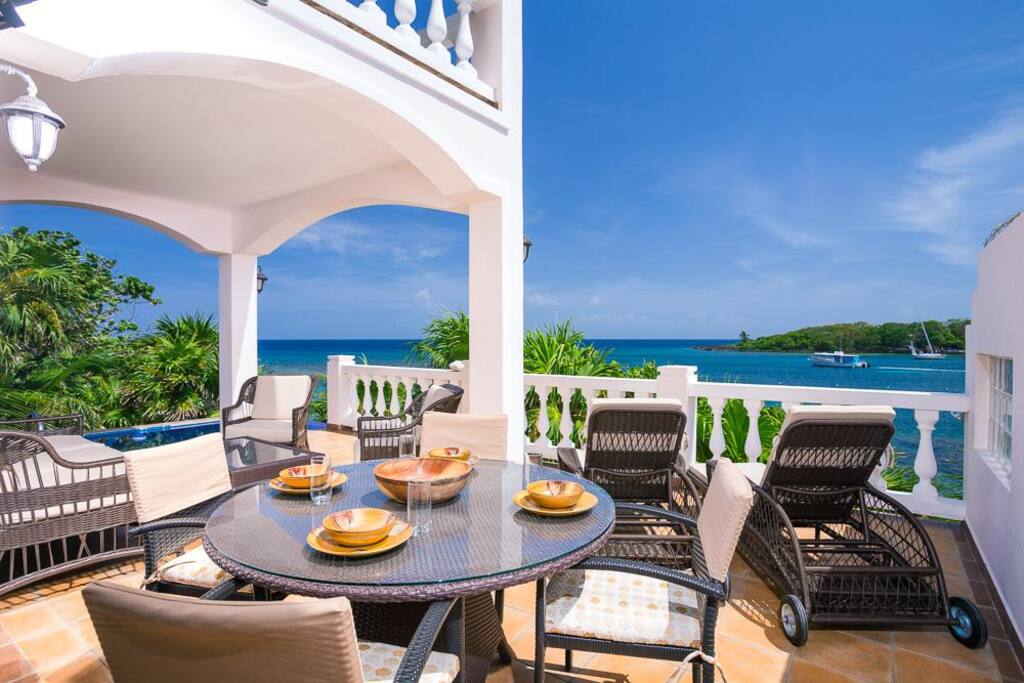 Have a meal with a view of Ha