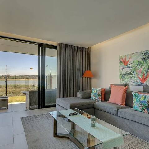 UniqueStay Paardevlei Square 3 gallery image 2