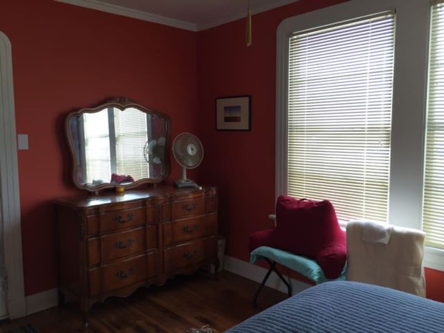 Bedroom dresser