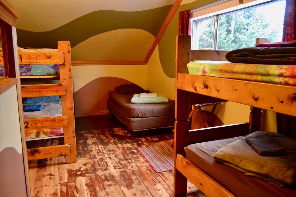 Male Dorm Room