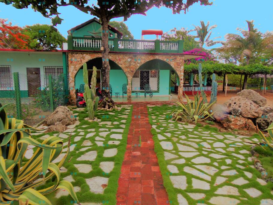 Welcome to The Reef in beautiful La Boca Beach!