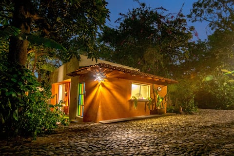 Villa in Comala - Gardens, Pool, and Relaxation