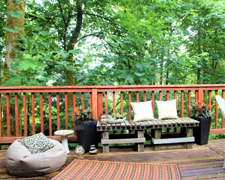 Your All Year Retreat is Here! Private deck w/ lounging chairs, propane grill, and incredible PNW lush forested view!!!