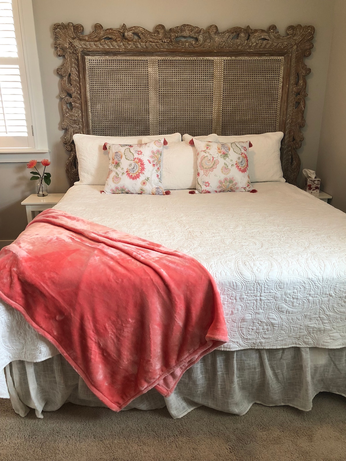 Spálňa hosťa s manželskou posteľou King na poschodí 